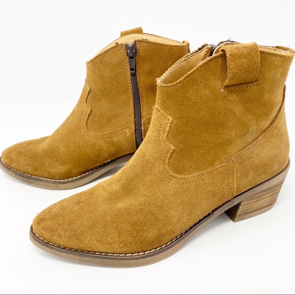 steve madden ollie suede booties